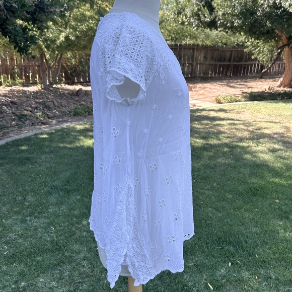 Johnny Was Eyelet Tunic Top in White Size S - Picture 5 of 8